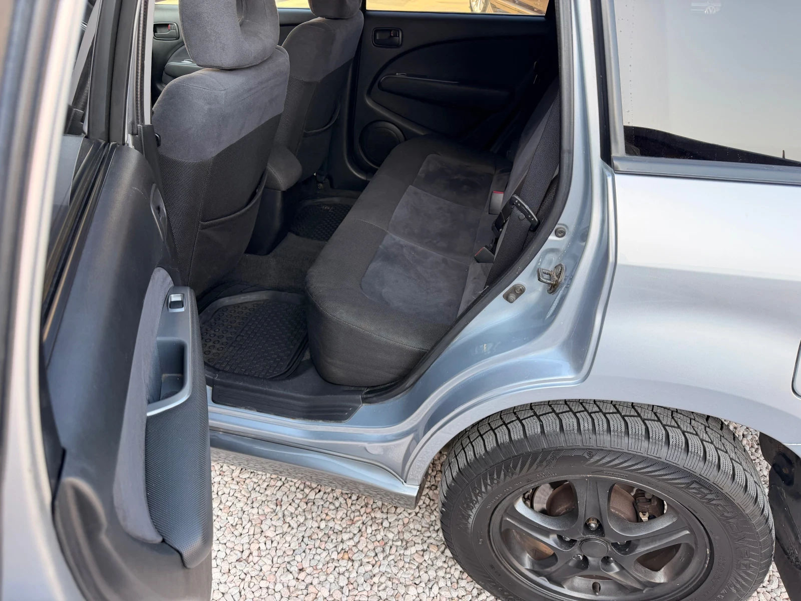 Mitsubishi Outlander 2.0I* BRC-GAZ, снимка 16 - Автомобили и джипове - 53868402