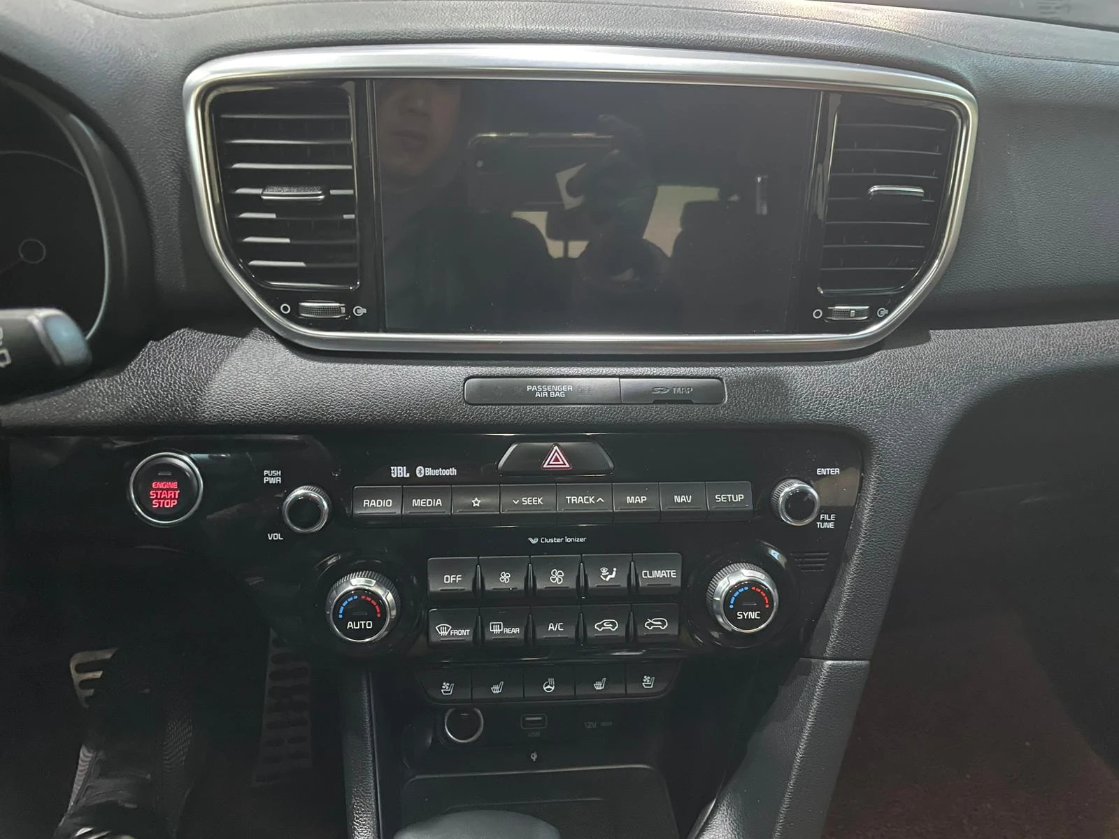 Kia Sportage 2.0D ! 2WD ! Intelligent !, снимка 15 - Автомобили и джипове - 54138800