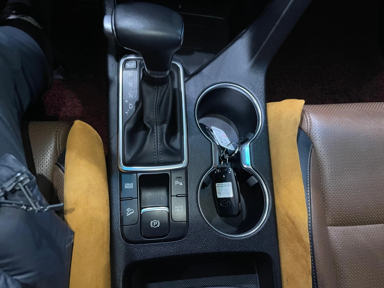 Kia Sportage 2.0D ! 2WD ! Intelligent !, снимка 16 - Автомобили и джипове - 54138800