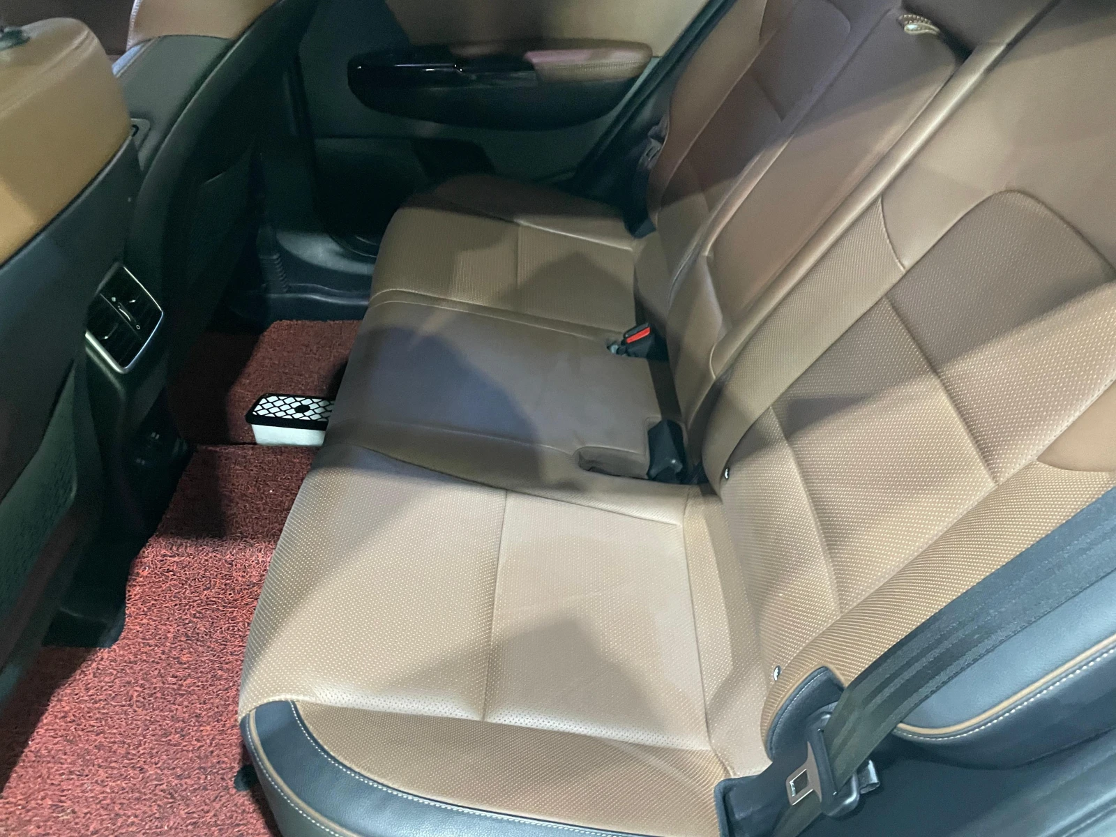 Kia Sportage 2.0D ! 2WD ! Intelligent !, снимка 9 - Автомобили и джипове - 54138800