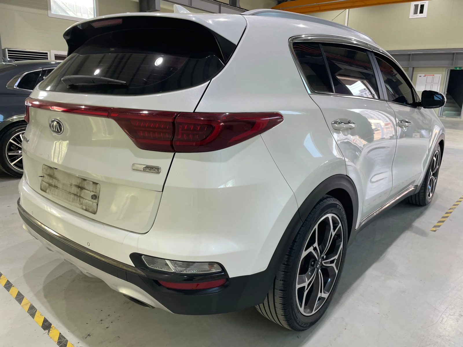 Kia Sportage 2.0D ! 2WD ! Intelligent !, снимка 7 - Автомобили и джипове - 54138800