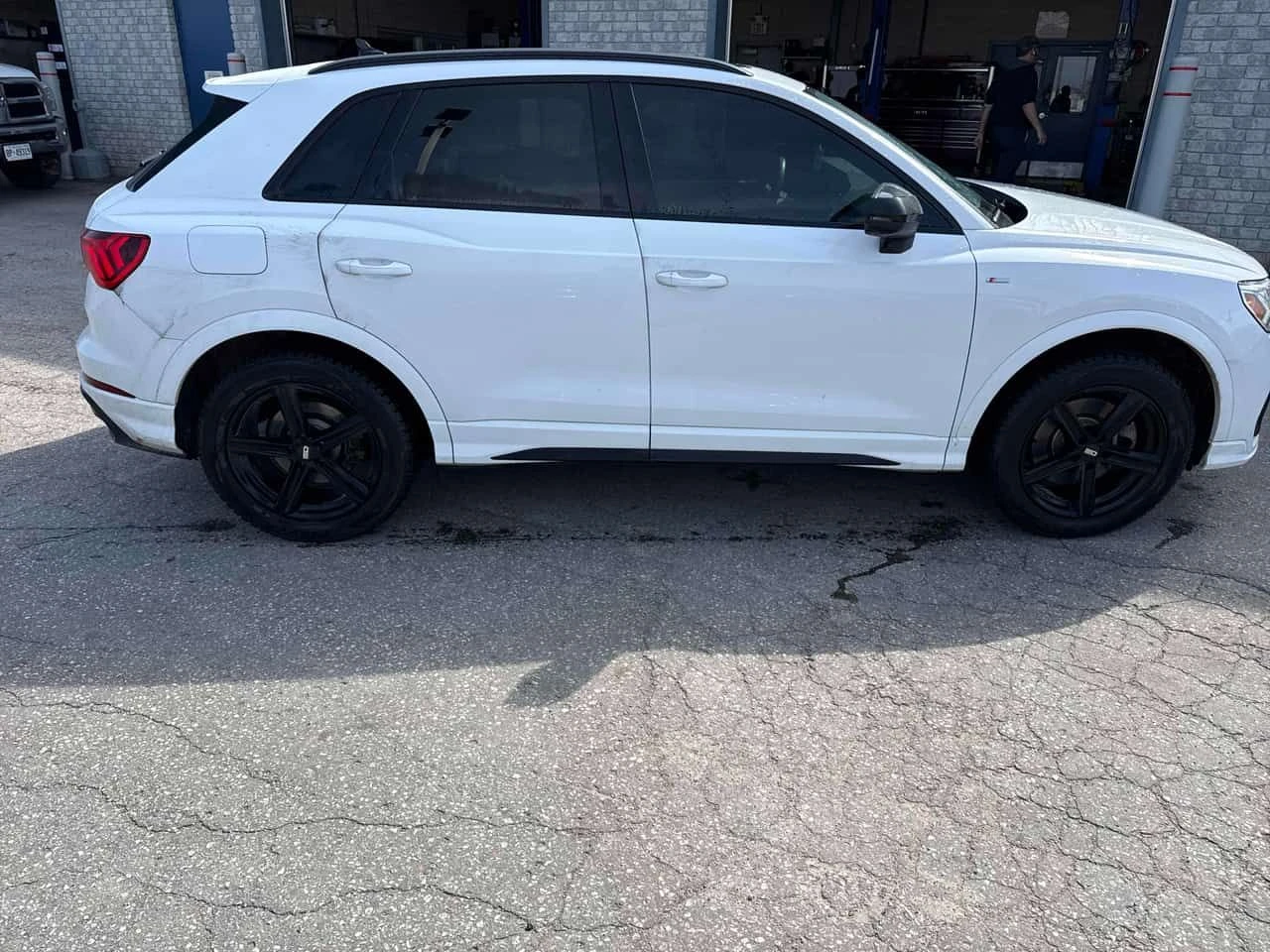 Audi Q3 PROGRESSIV S LINE* MATRIX* AMBIENTNO* PANORAMA* , снимка 3 - Автомобили и джипове - 54313709