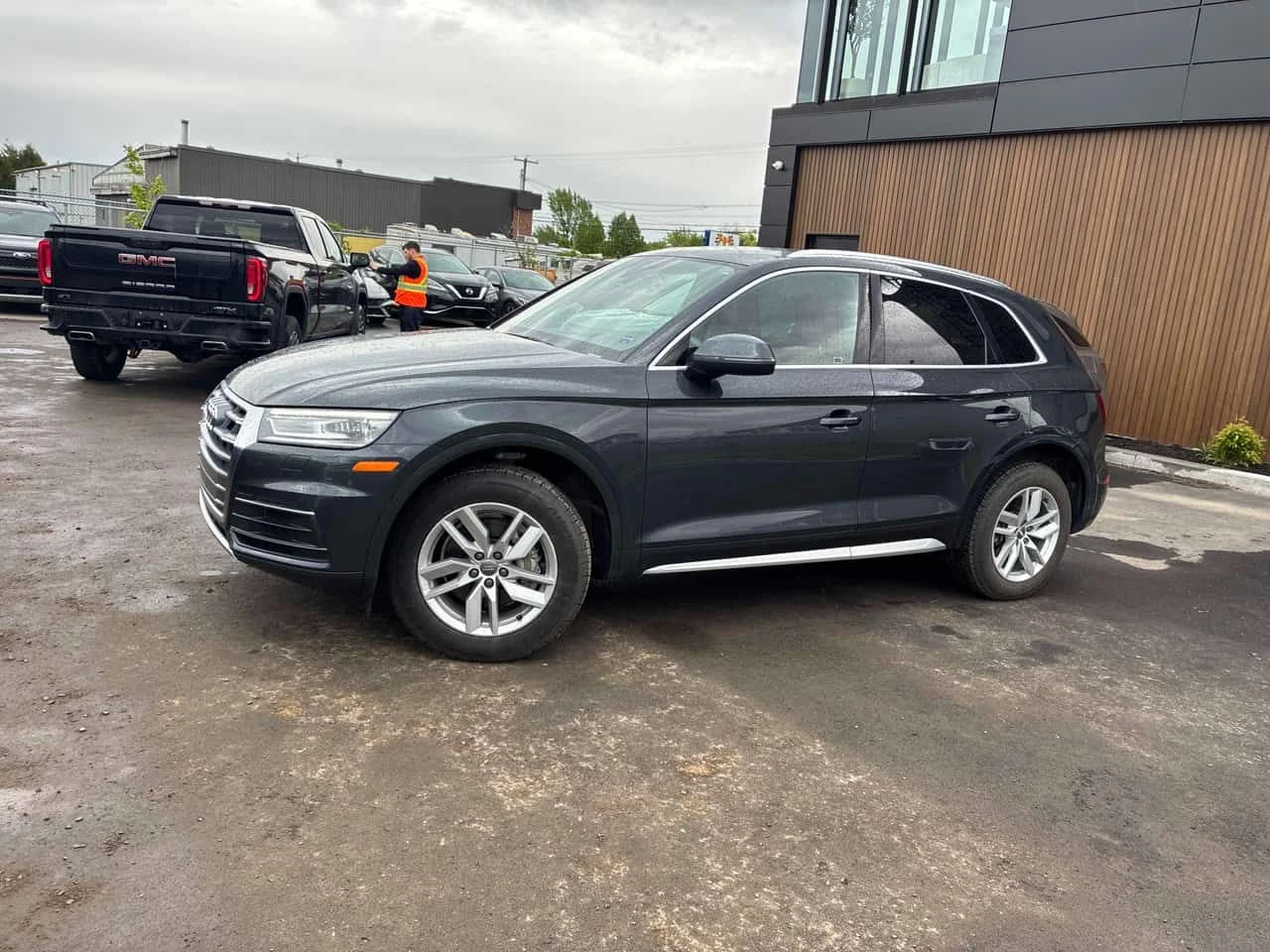 Audi Q5 * Komfort * CARFAX * ЦЕНА ДО БГ, снимка 2 - Автомобили и джипове - 54720160