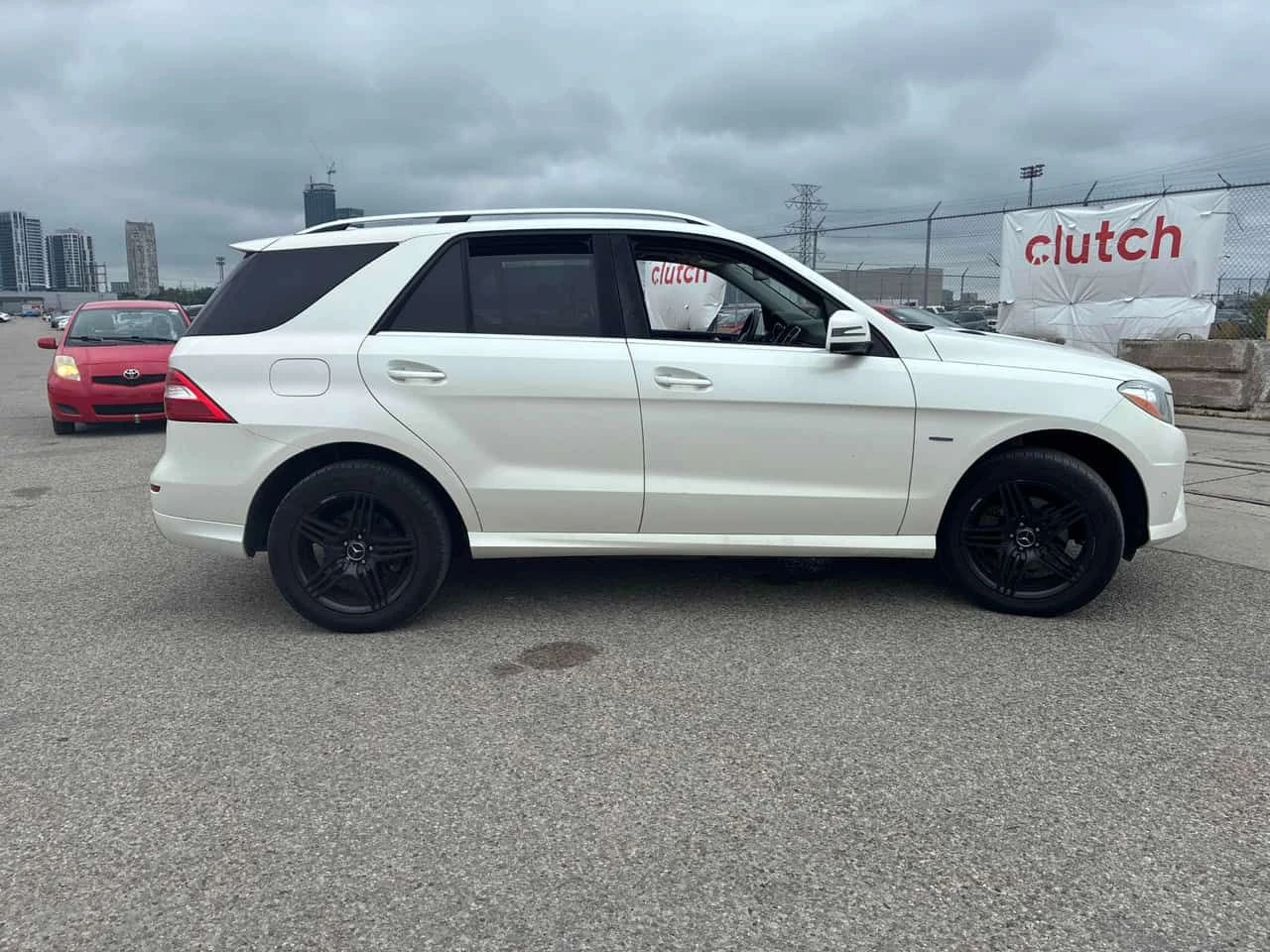Mercedes-Benz ML 350 * BlueTEC * ПАНОРАМА* ПОДГРЕВ* КАМЕРА* , снимка 3 - Автомобили и джипове - 55056833