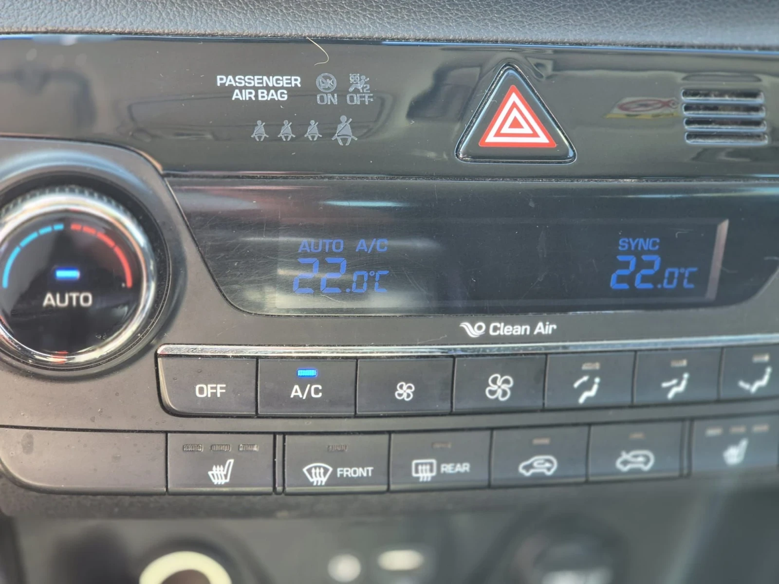 Hyundai Tucson 2.0, 136кс. 4х4, снимка 14 - Автомобили и джипове - 55977590