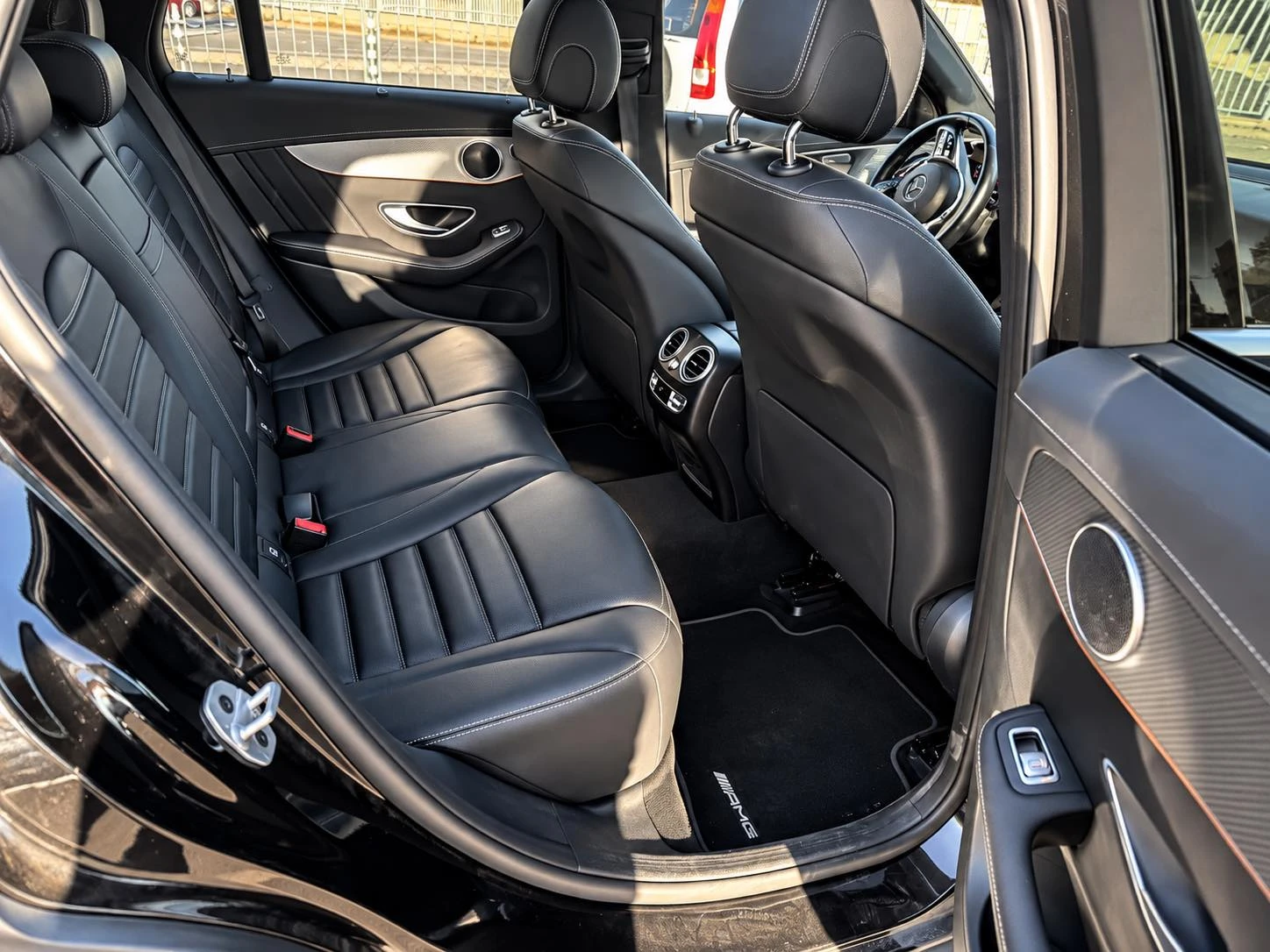 Mercedes-Benz EQC | Mobile.bg � ����������� 15