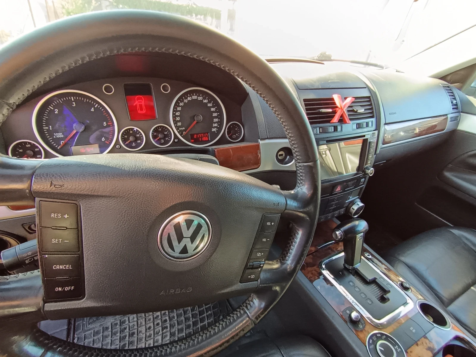 VW Touareg 2.5 R5tdi, снимка 6 - Автомобили и джипове - 56685487