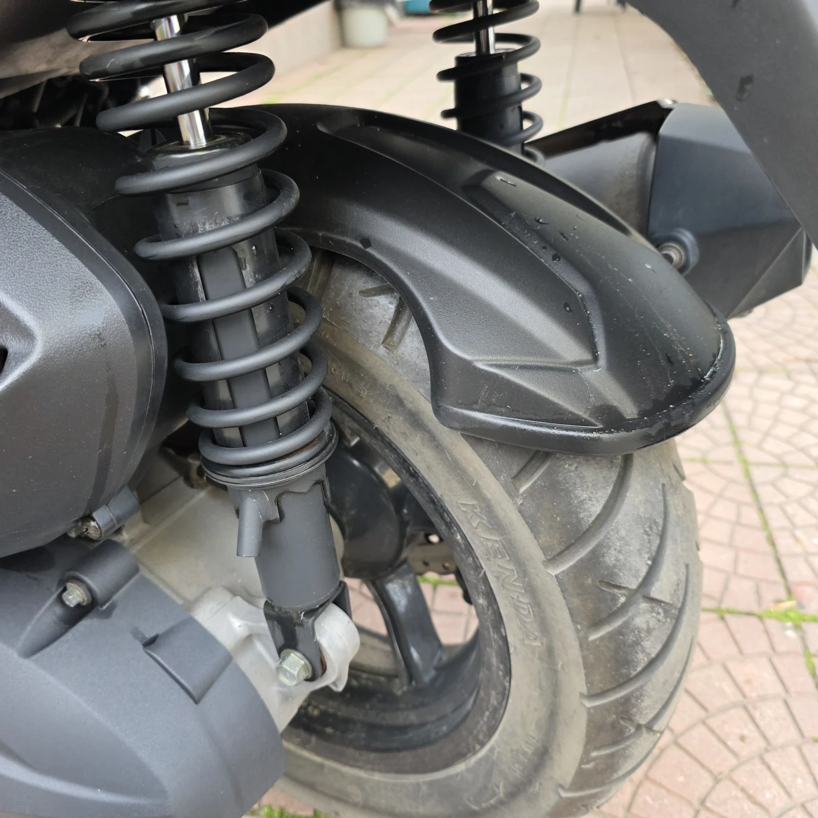 Kymco Downtown 350i, снимка 9 - Мотоциклети и мототехника - 54082796