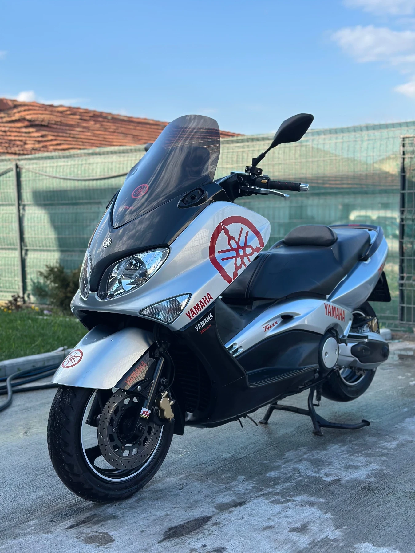 Yamaha T-max