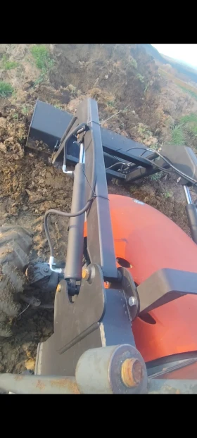 Трактор Kioti DC55-1, снимка 2