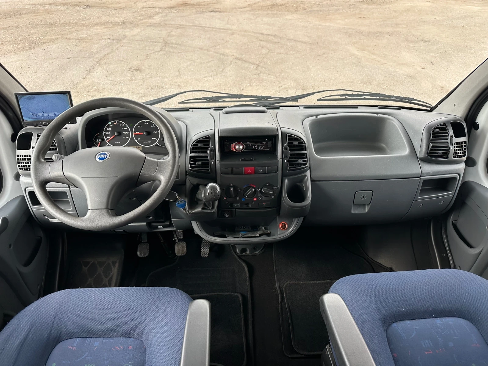 Кемпер HYMER / ERIBA C 524 Климатик двигател!Газ!Голям багажник!ШВЕЙЦАЯ, снимка 7 - Каравани и кемпери - 54362468
