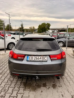 Honda Accord 2.0* Обслужена* Всичко платено* Топ* , снимка 9