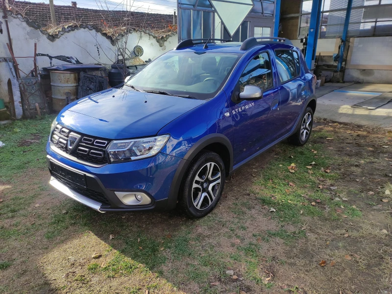 Dacia Sandero 1.0TCe 100к.с. АГУ Stepway, снимка 1 - Автомобили и джипове - 48358068