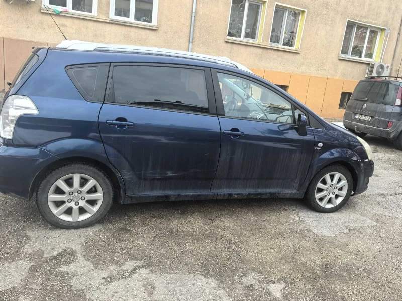 Toyota Corolla verso, снимка 7 - Автомобили и джипове - 48676284