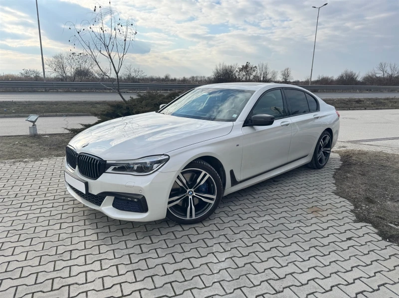 BMW 750 xDrive Sedan, снимка 1 - Автомобили и джипове - 49225402