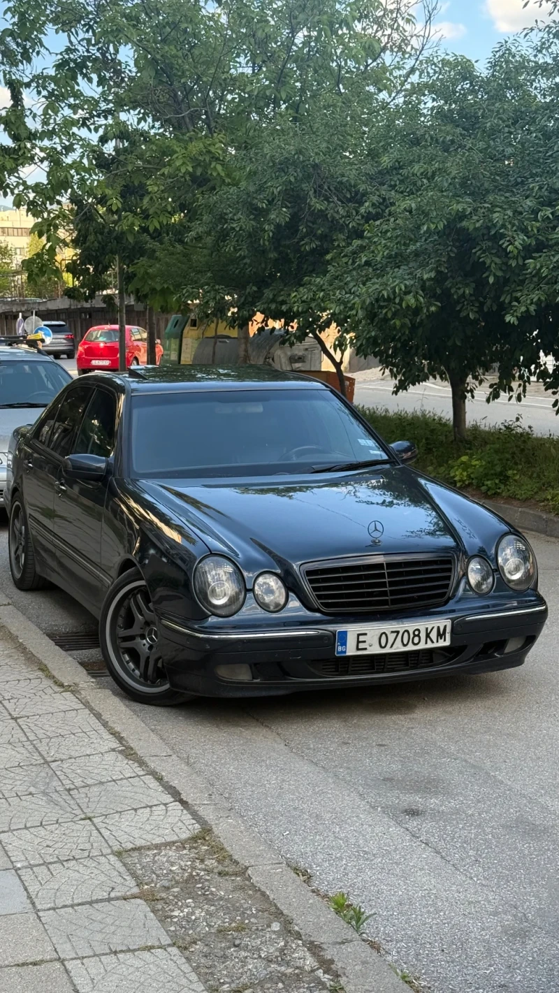Mercedes-Benz E 320 Пребоядиса и положено керамично покритие, снимка 5 - Автомобили и джипове - 52897512