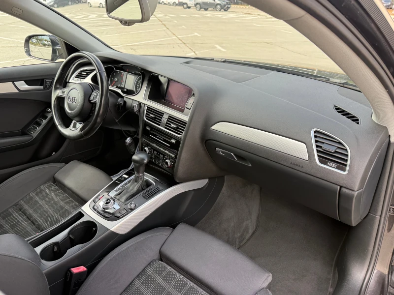 Audi A4 2.0///RECARO///LED///XENON///NAVI///TOP///, снимка 10 - Автомобили и джипове - 51923959