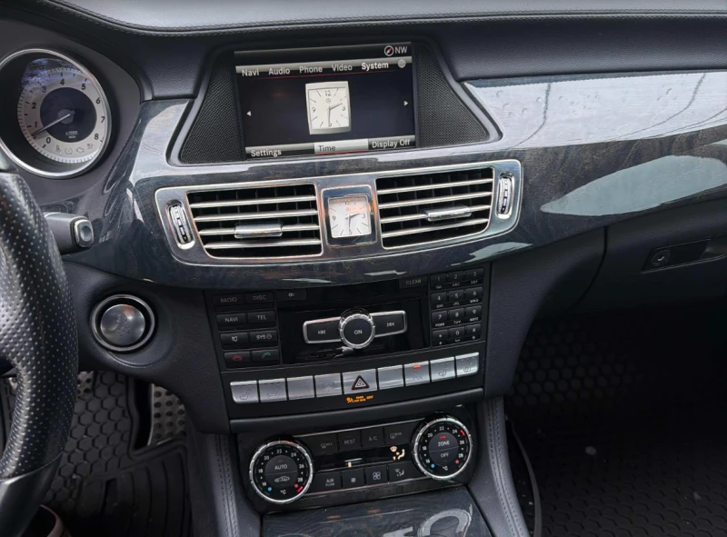 Mercedes-Benz CLS 550, снимка 17 - Автомобили и джипове - 52420413