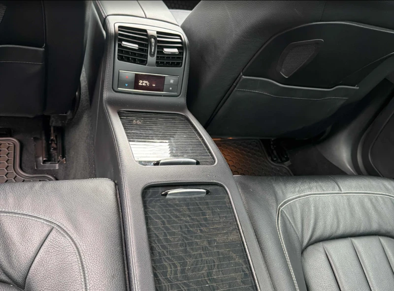 Mercedes-Benz CLS 550, снимка 15 - Автомобили и джипове - 52420413