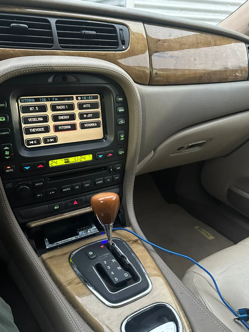 Jaguar S-type 3.0 Individual / Бензин/Газ, снимка 9 - Автомобили и джипове - 52640817