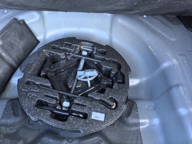 Kia Ceed 1.4crdi face, снимка 10 - Автомобили и джипове - 53122416