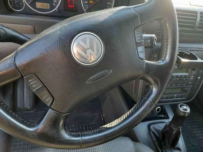 VW Sharan, снимка 6 - Автомобили и джипове - 53135298