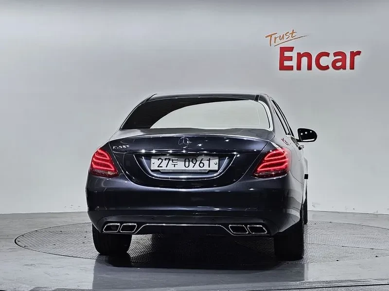 Mercedes-Benz C 200, снимка 8 - Автомобили и джипове - 55110374