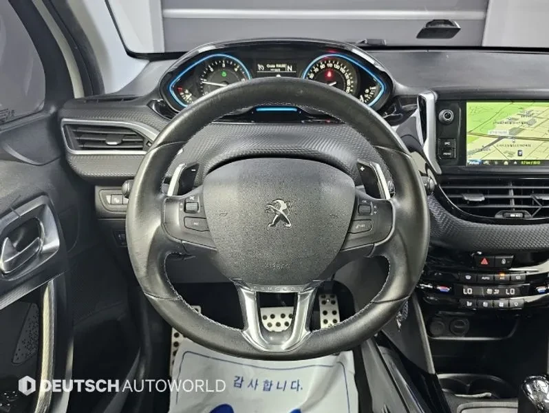 Peugeot 2008 1.6 BlueHDI - САМО 30% АВАНС, снимка 6 - Автомобили и джипове - 56016821