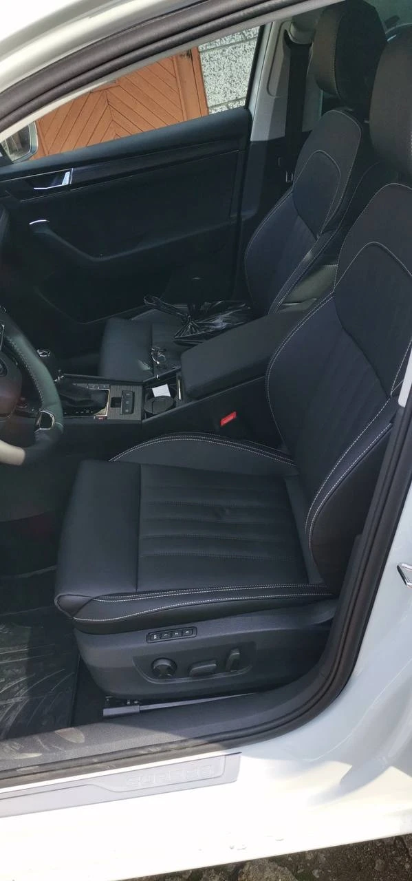 Skoda Superb, снимка 8 - Автомобили и джипове - 56570894