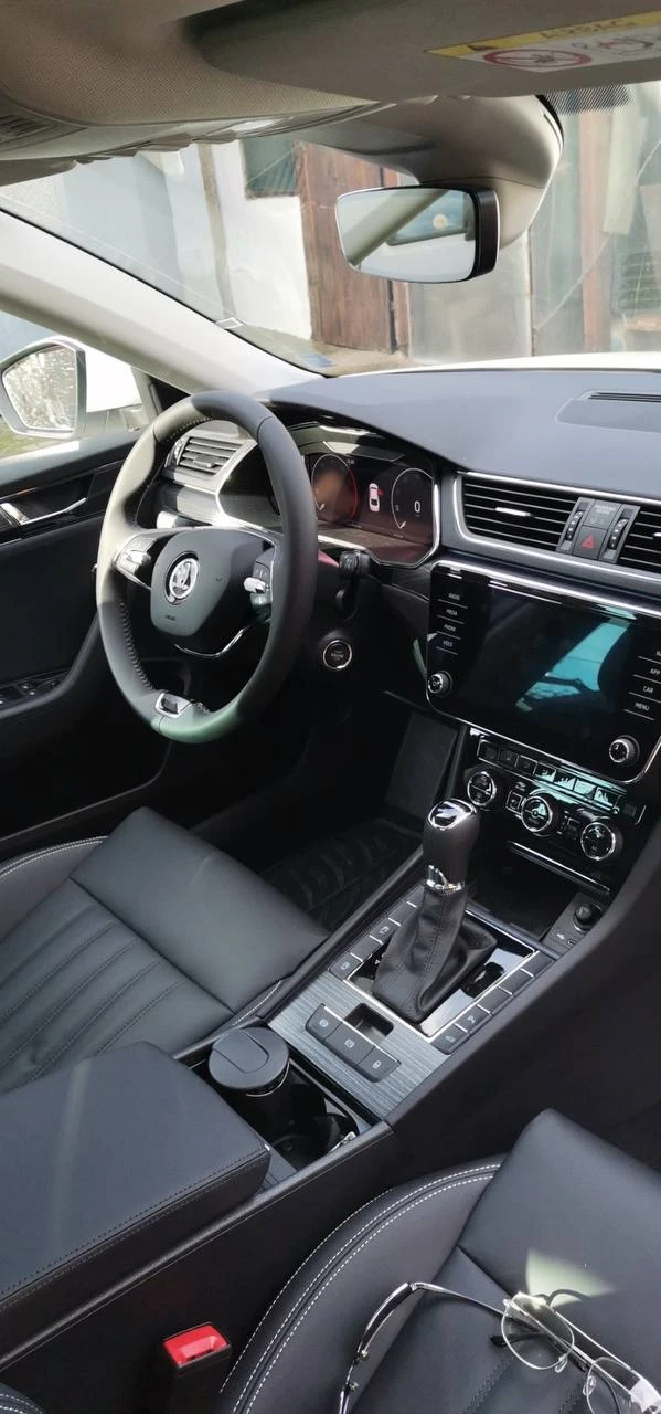 Skoda Superb, снимка 7 - Автомобили и джипове - 56570894