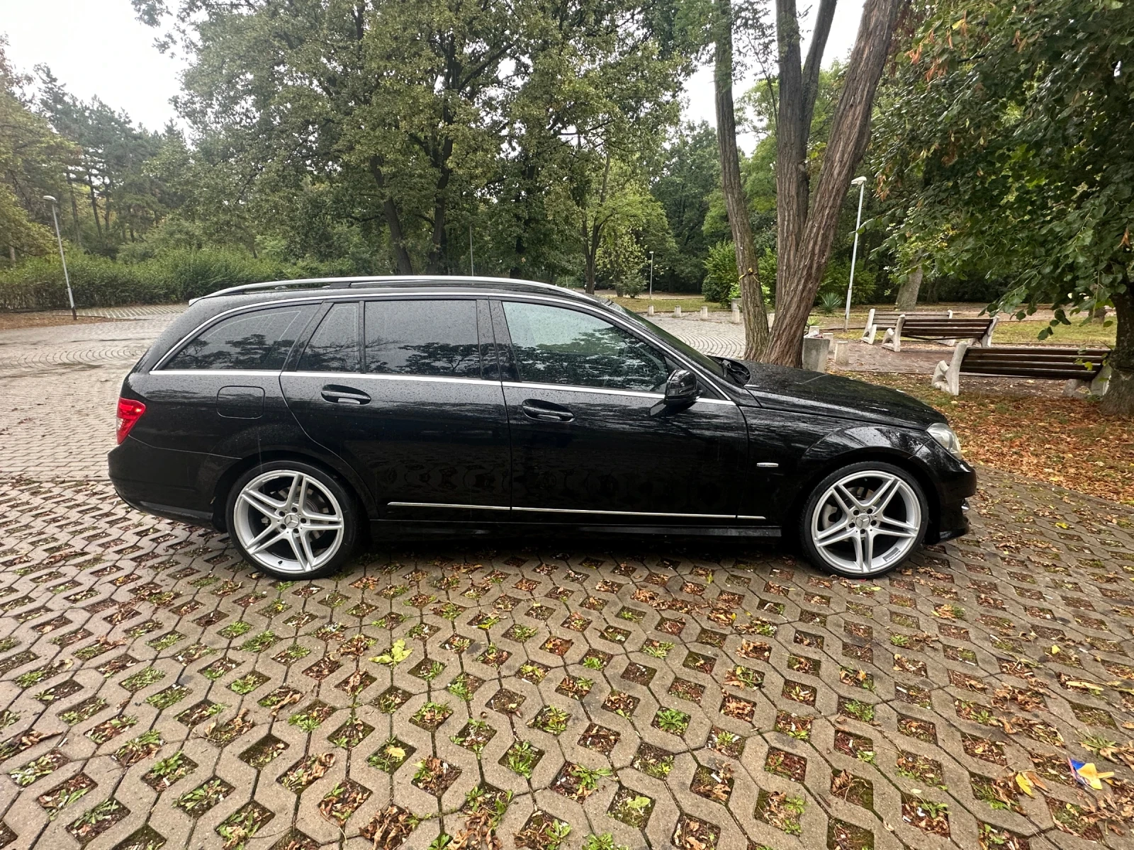 Mercedes-Benz C 250 CDI 4 MATIK AMG PACK - изображение 4