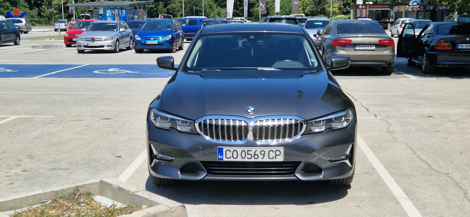 BMW 320 xDrive - изображение 2