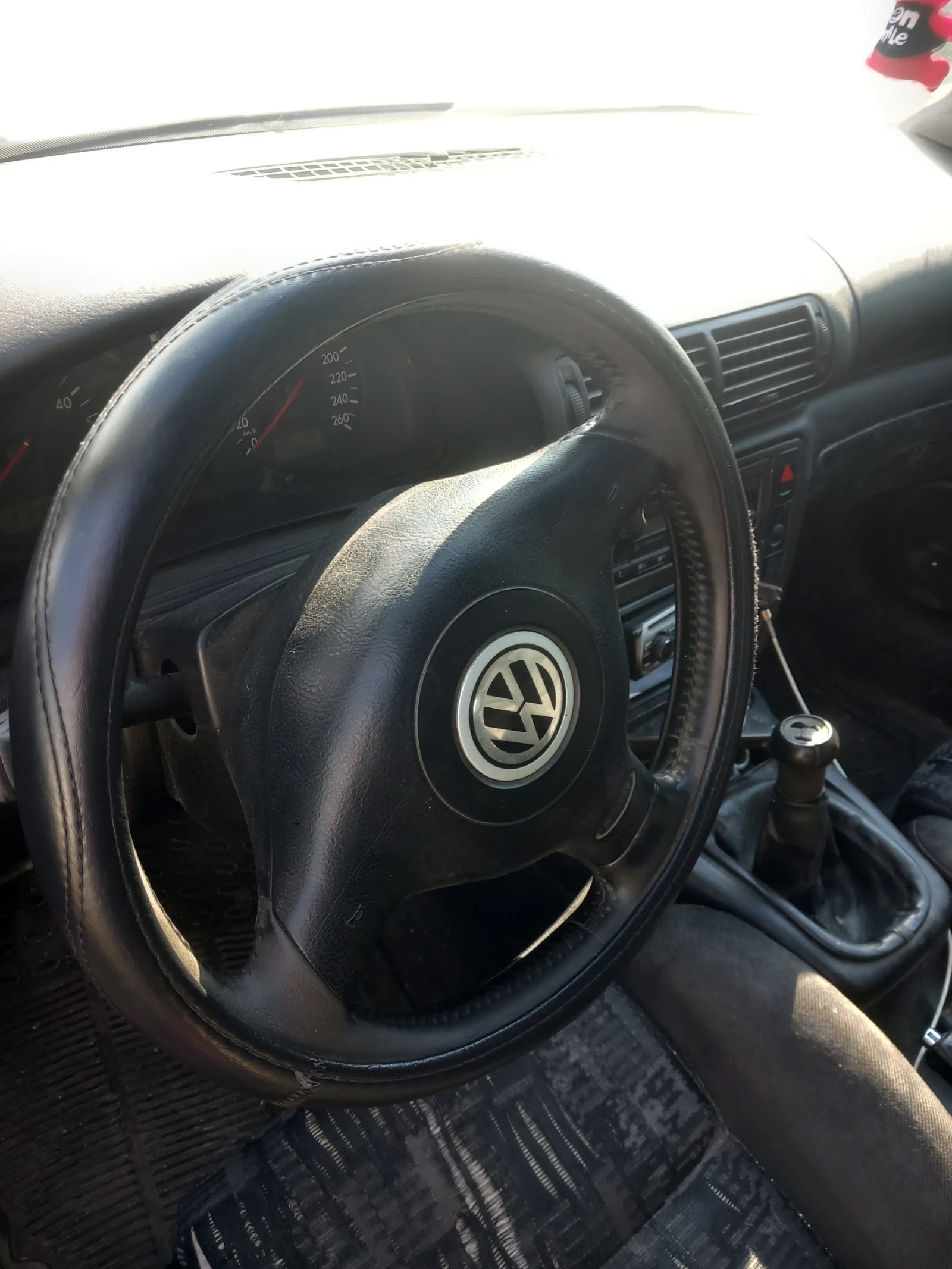 VW Passat 1.9 - изображение 5