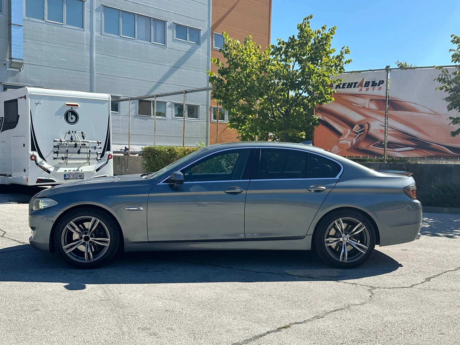 BMW 525 3.0d 204 к.с. - изображение 2