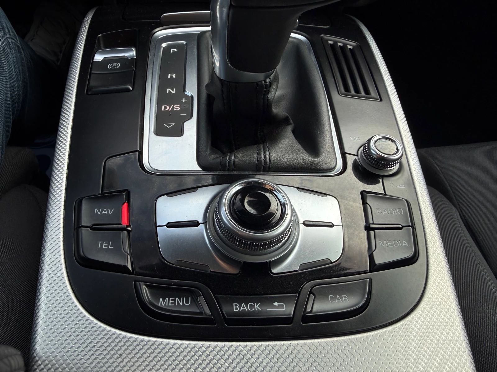 Audi A4 2.0///RECARO///LED///XENON///NAVI///TOP/// | Mobile.bg   14