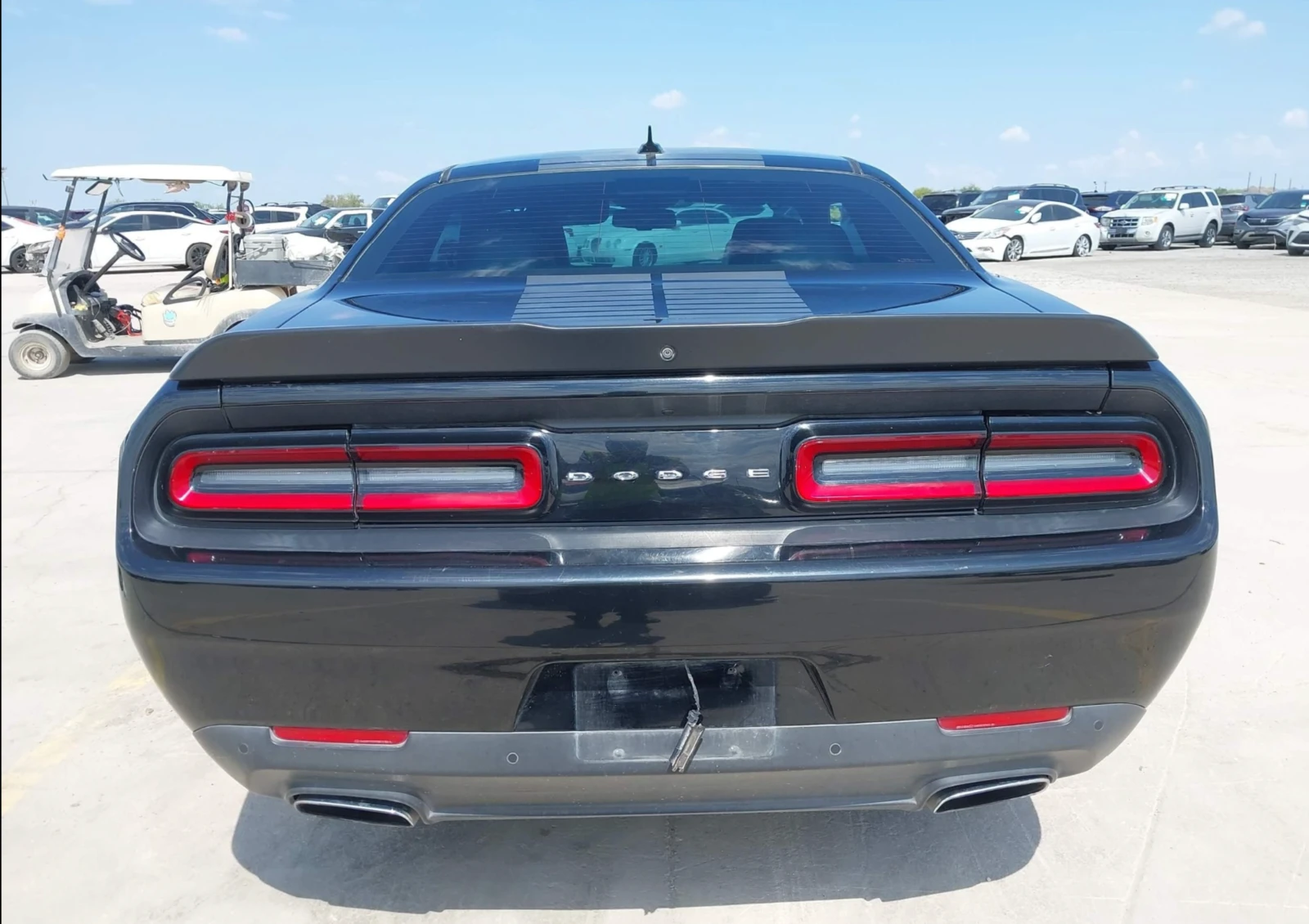 Dodge Challenger SXT PLUS, клип двигател - изображение 6