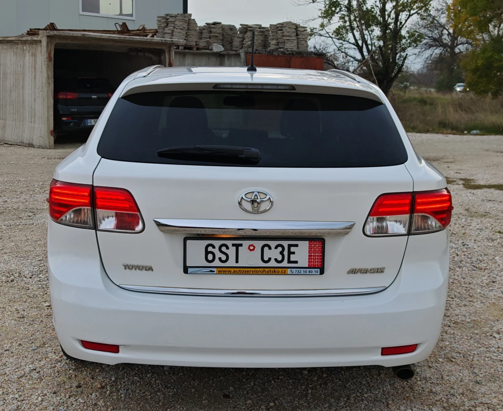 Toyota Avensis 2.0D4D Facelift Bi-Xenon* Navi* Camera* Bluetooth* - изображение 7