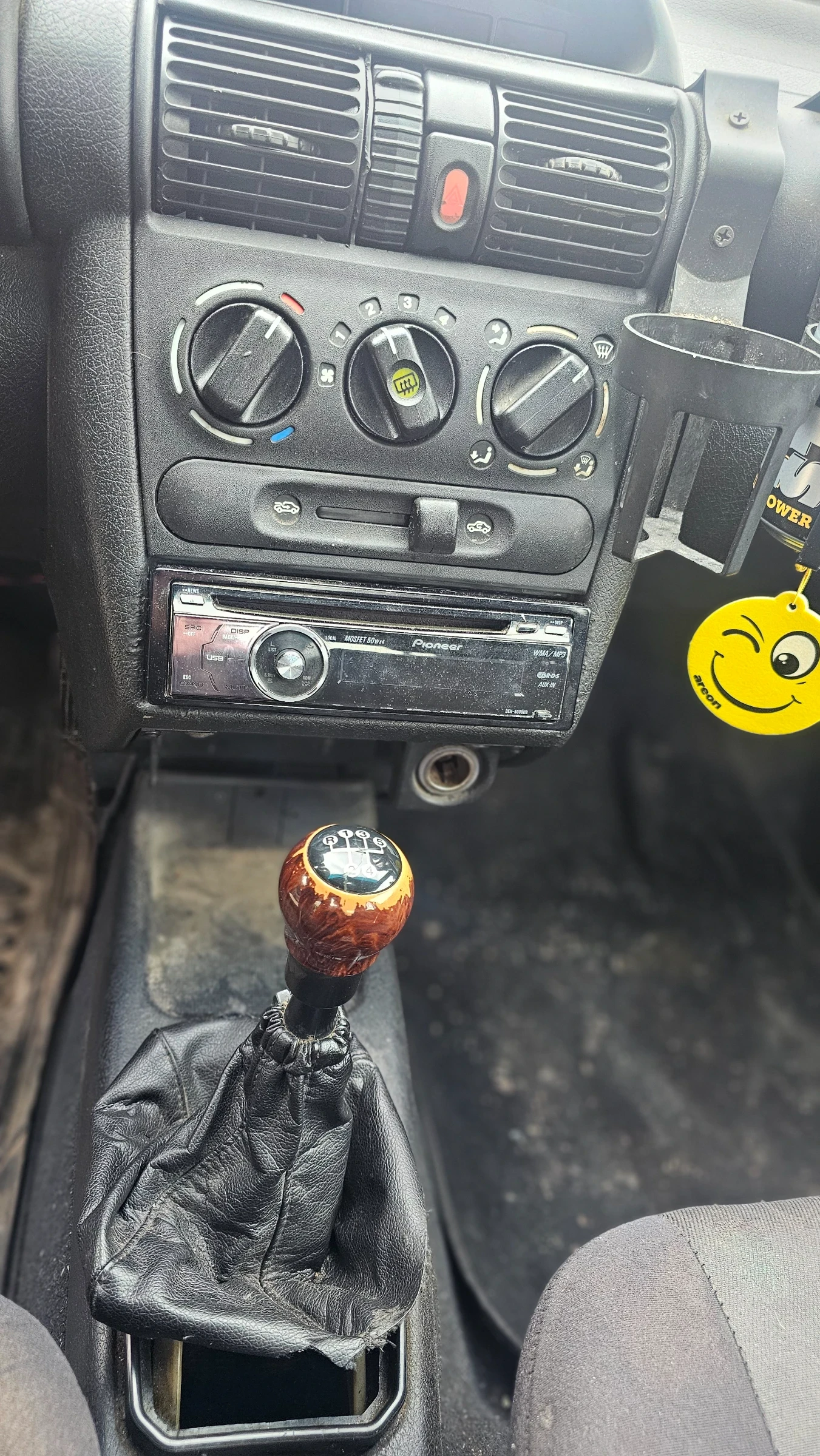 Opel Corsa  - изображение 4