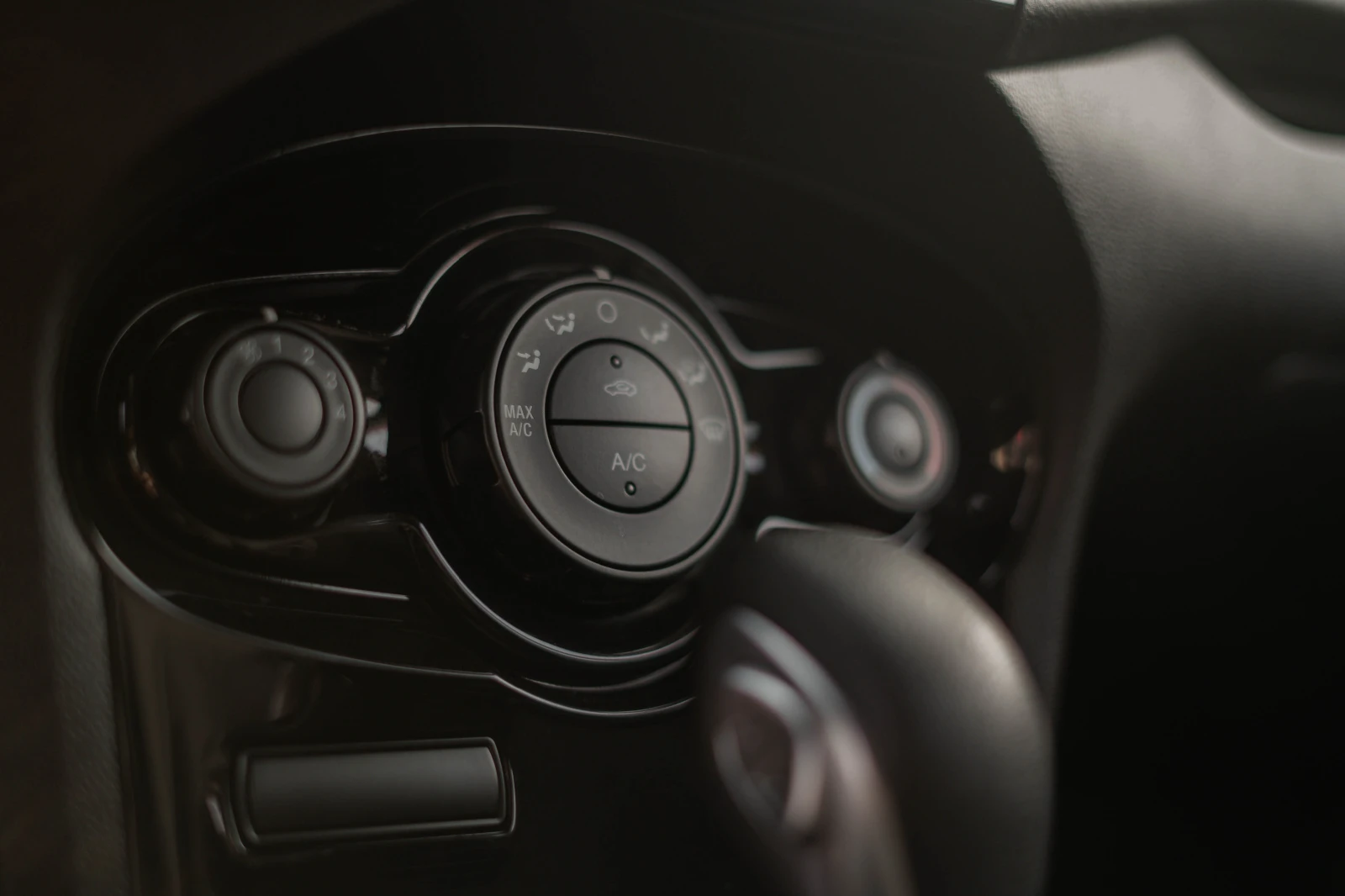 Ford Fiesta, снимка 14 - Автомобили и джипове - 53740703