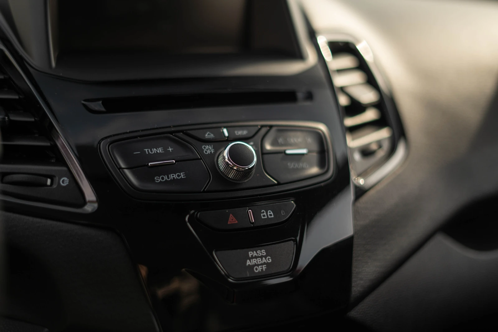 Ford Fiesta, снимка 16 - Автомобили и джипове - 53740703