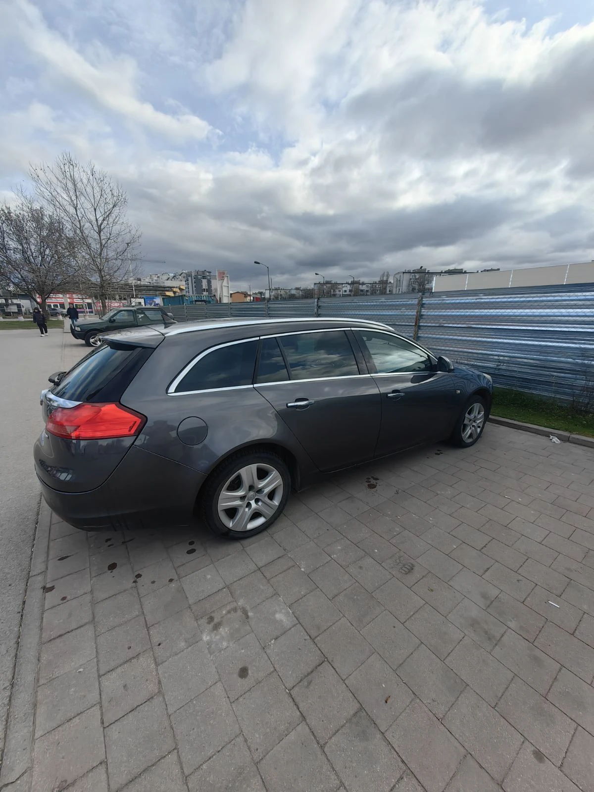 Opel Insignia, снимка 6 - Автомобили и джипове - 53937716