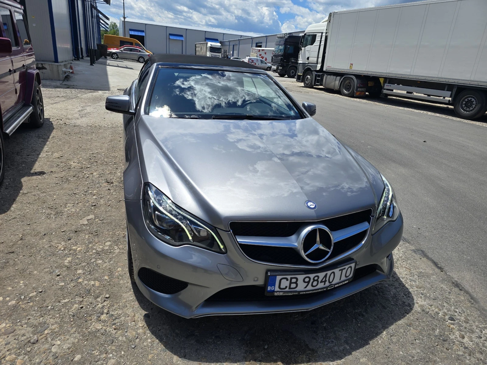 Mercedes-Benz E 220, снимка 5 - Автомобили и джипове - 55158132