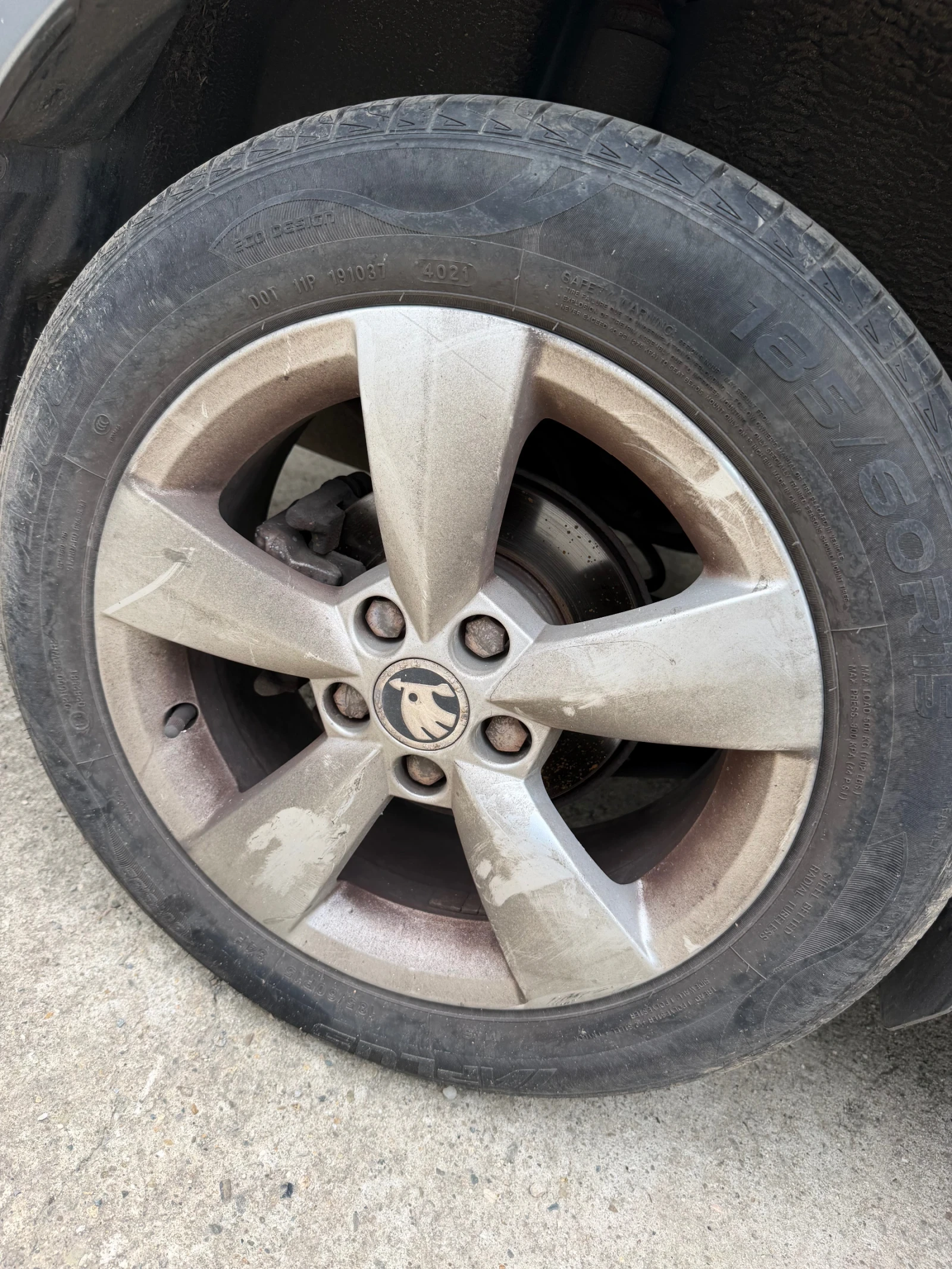 Skoda Rapid 1.4tfsi dsg, снимка 13 - Автомобили и джипове - 54417359