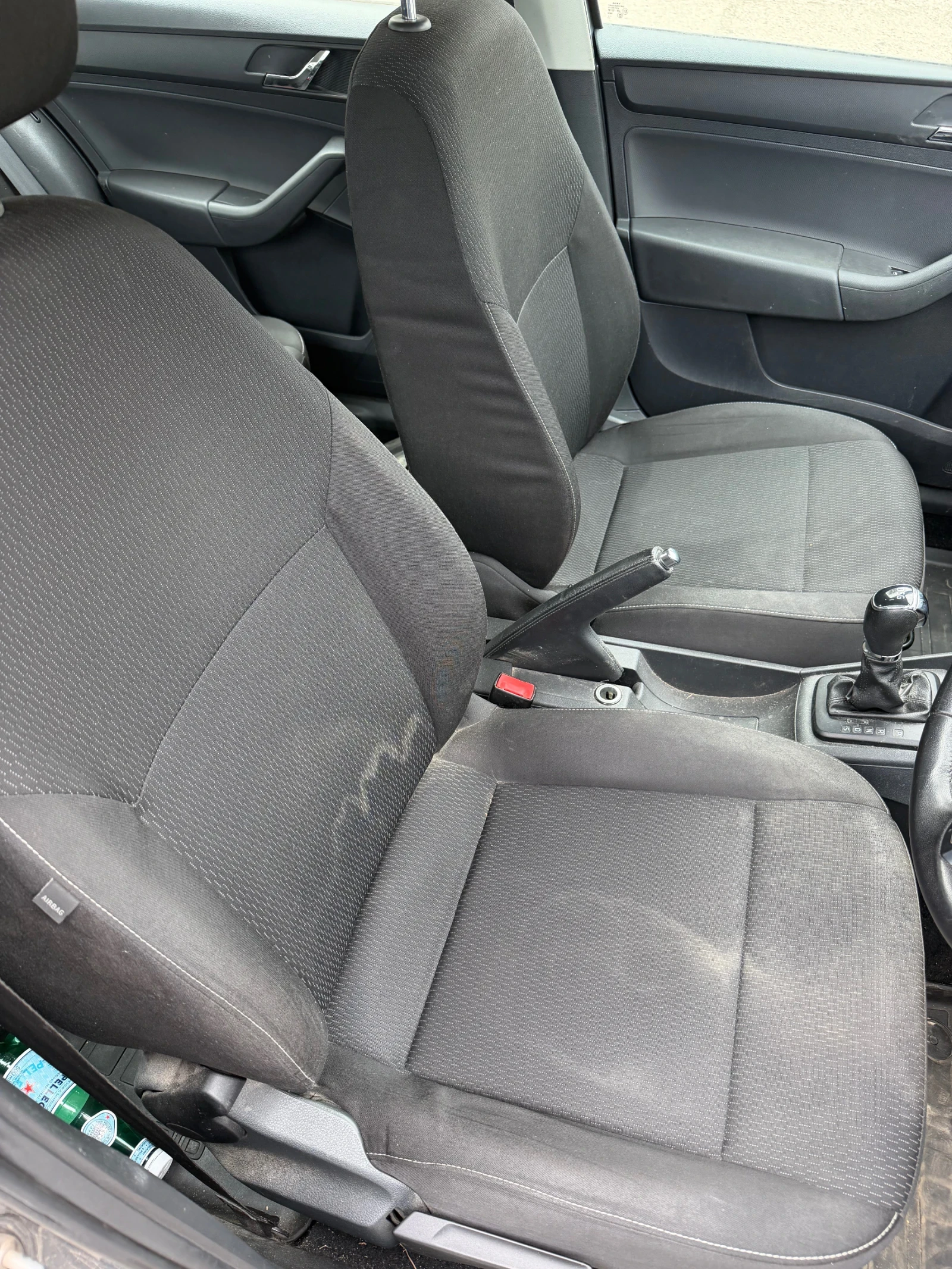 Skoda Rapid 1.4tfsi dsg, снимка 6 - Автомобили и джипове - 54417359