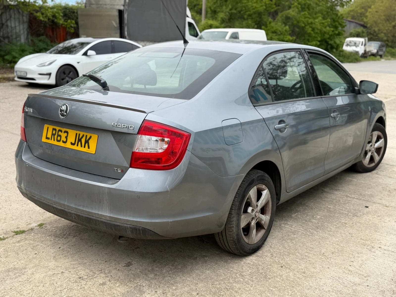 Skoda Rapid 1.4tfsi dsg, снимка 3 - Автомобили и джипове - 54417359