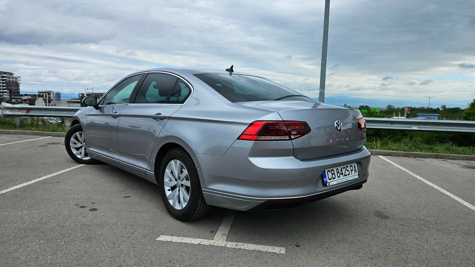 VW Passat B8.5, снимка 4 - Автомобили и джипове - 54604601
