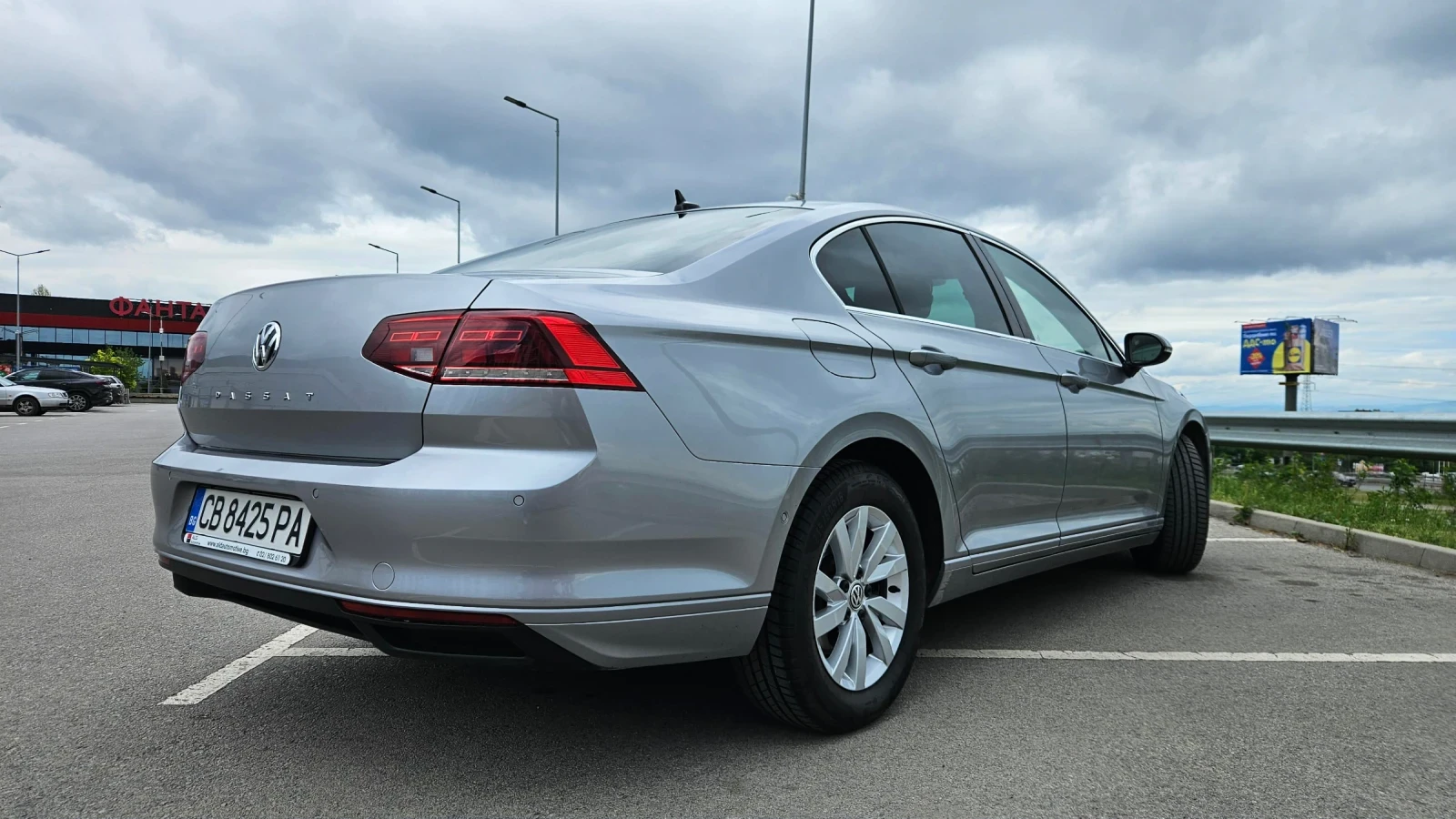 VW Passat B8.5, снимка 5 - Автомобили и джипове - 54604601