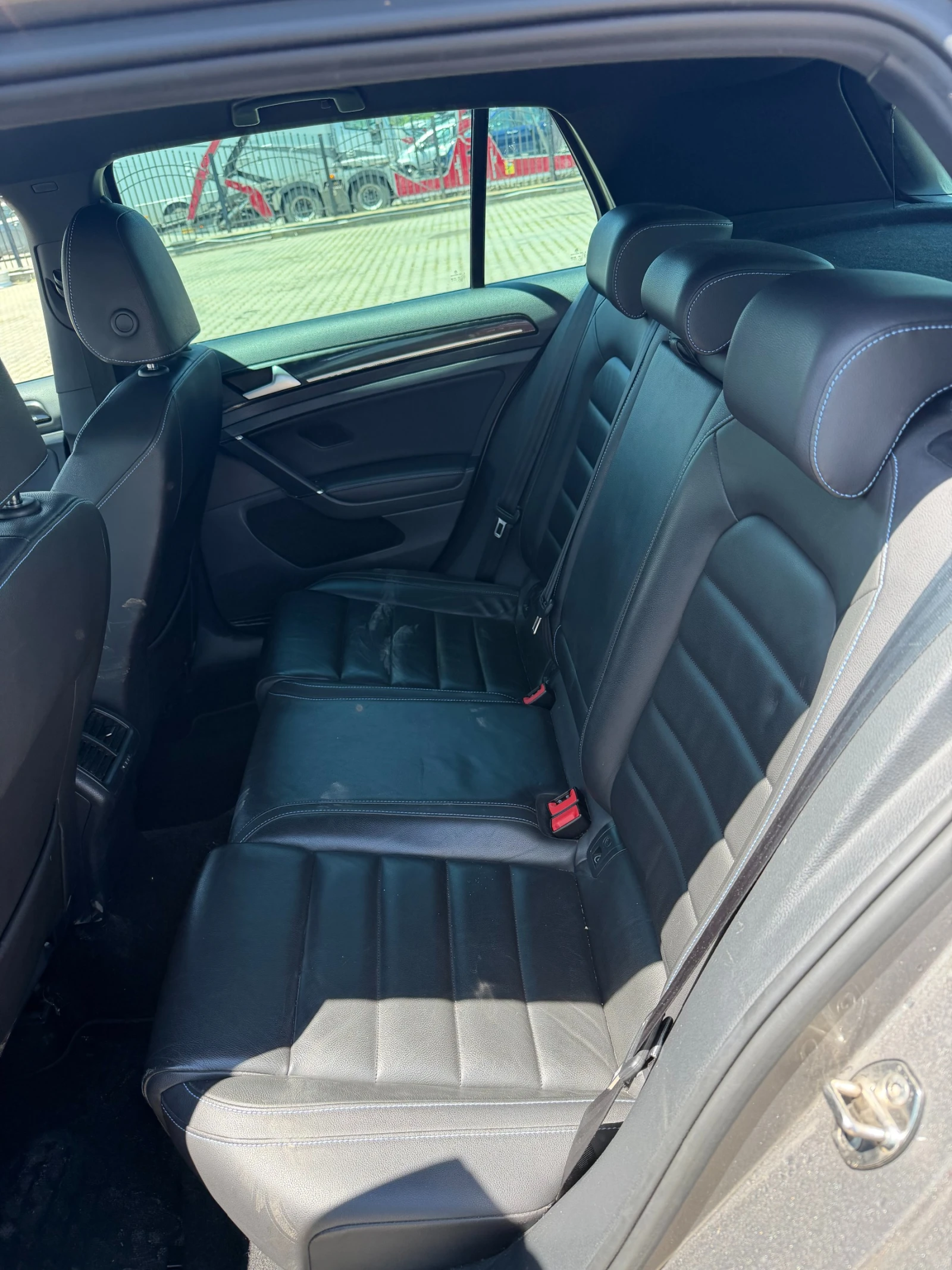 VW Golf 1.4TGE PLUG IN HYBRID AVTOMAT/NAVI/KOJA EURO 6, снимка 10 - Автомобили и джипове - 54835963