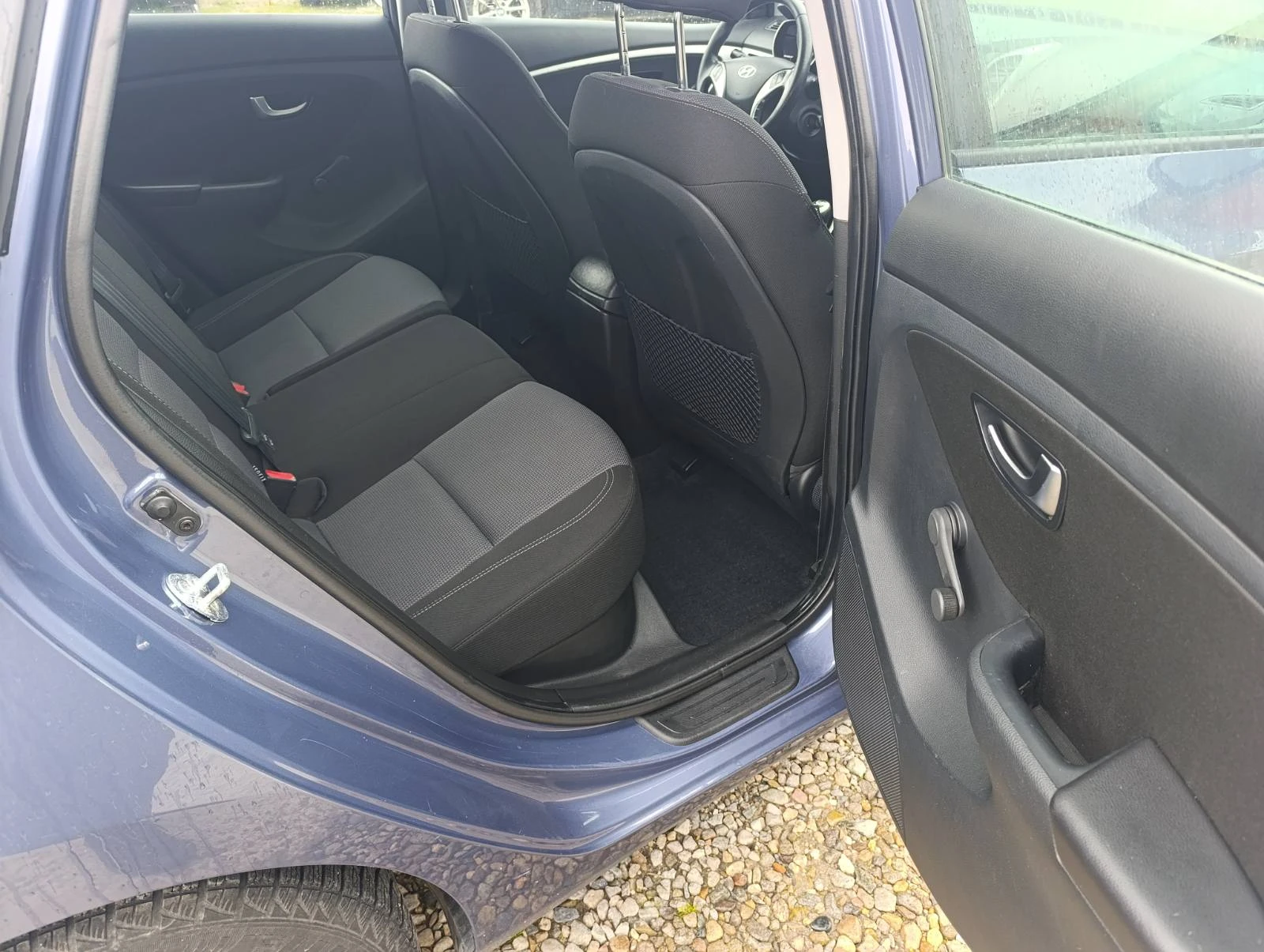 Hyundai I30 1.4i, снимка 8 - Автомобили и джипове - 54868760