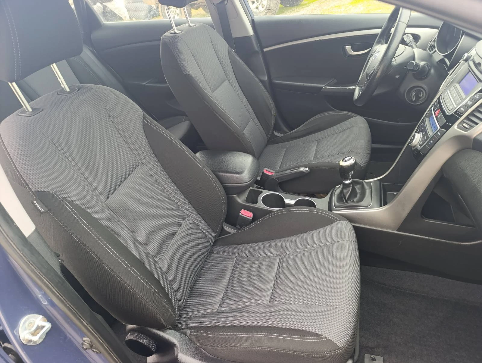 Hyundai I30 1.4i, снимка 9 - Автомобили и джипове - 54868760
